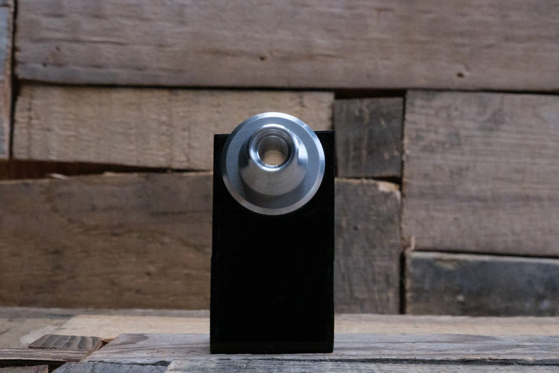 Load image into Gallery viewer, Solo Bulkhead #6 A/C – Liquid
