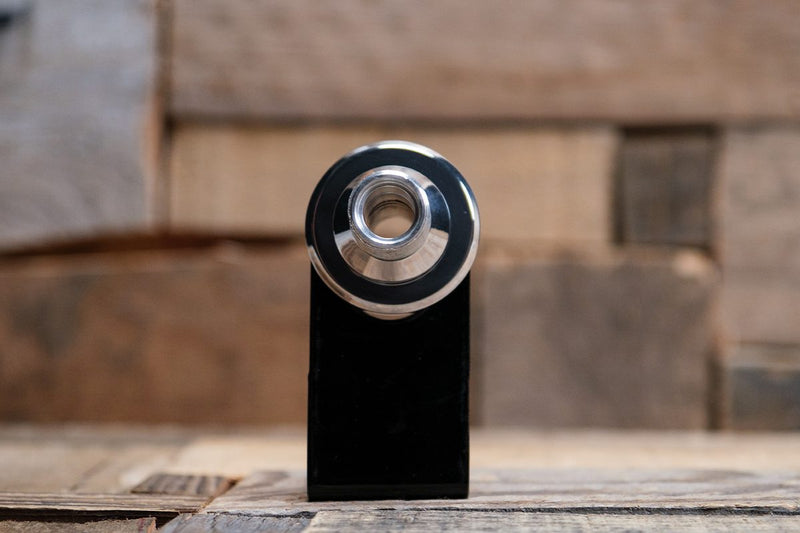 Load image into Gallery viewer, Solo Bulkhead #8 A/C – Discharge
